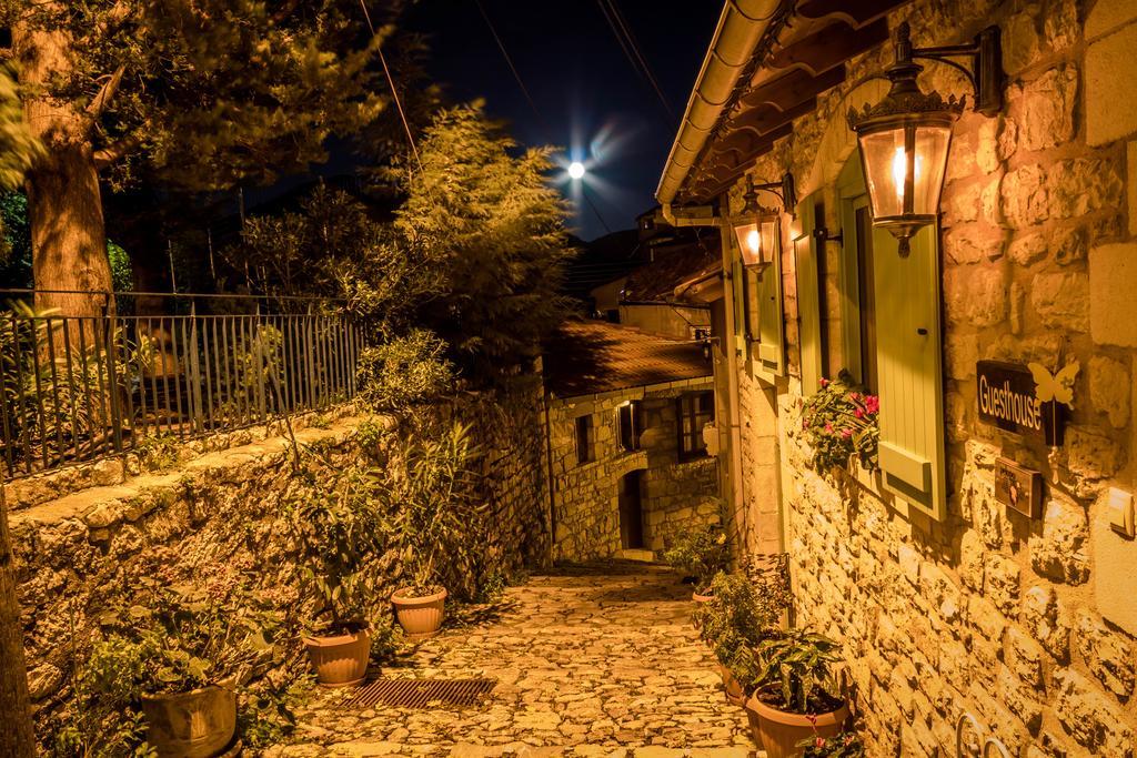 Enastron Guesthouse Dimitsana Exteriör bild
