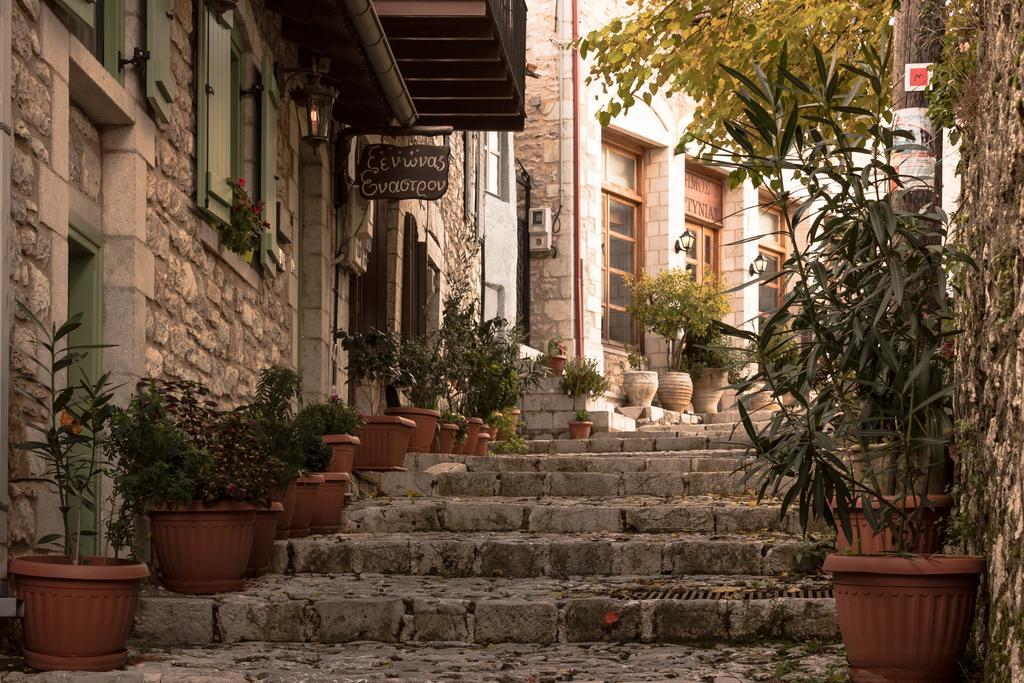 Enastron Guesthouse Dimitsana Exteriör bild